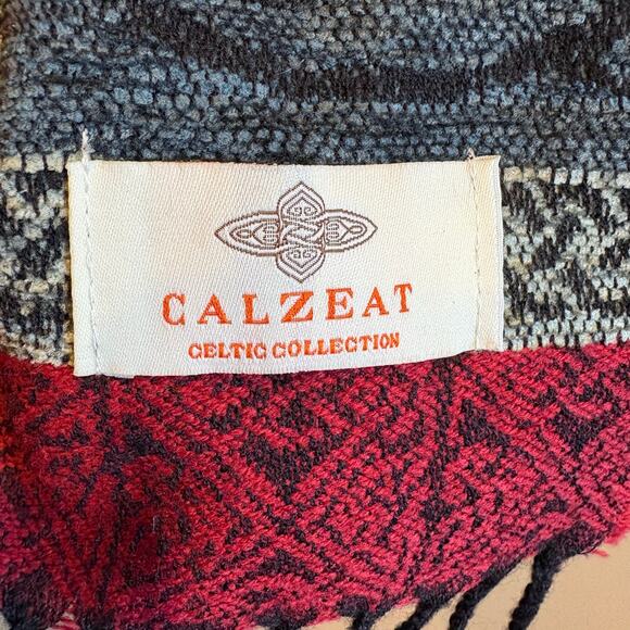 Calzeat Celtic Collection Scarf Made in Scotland - Picture 2 of 3